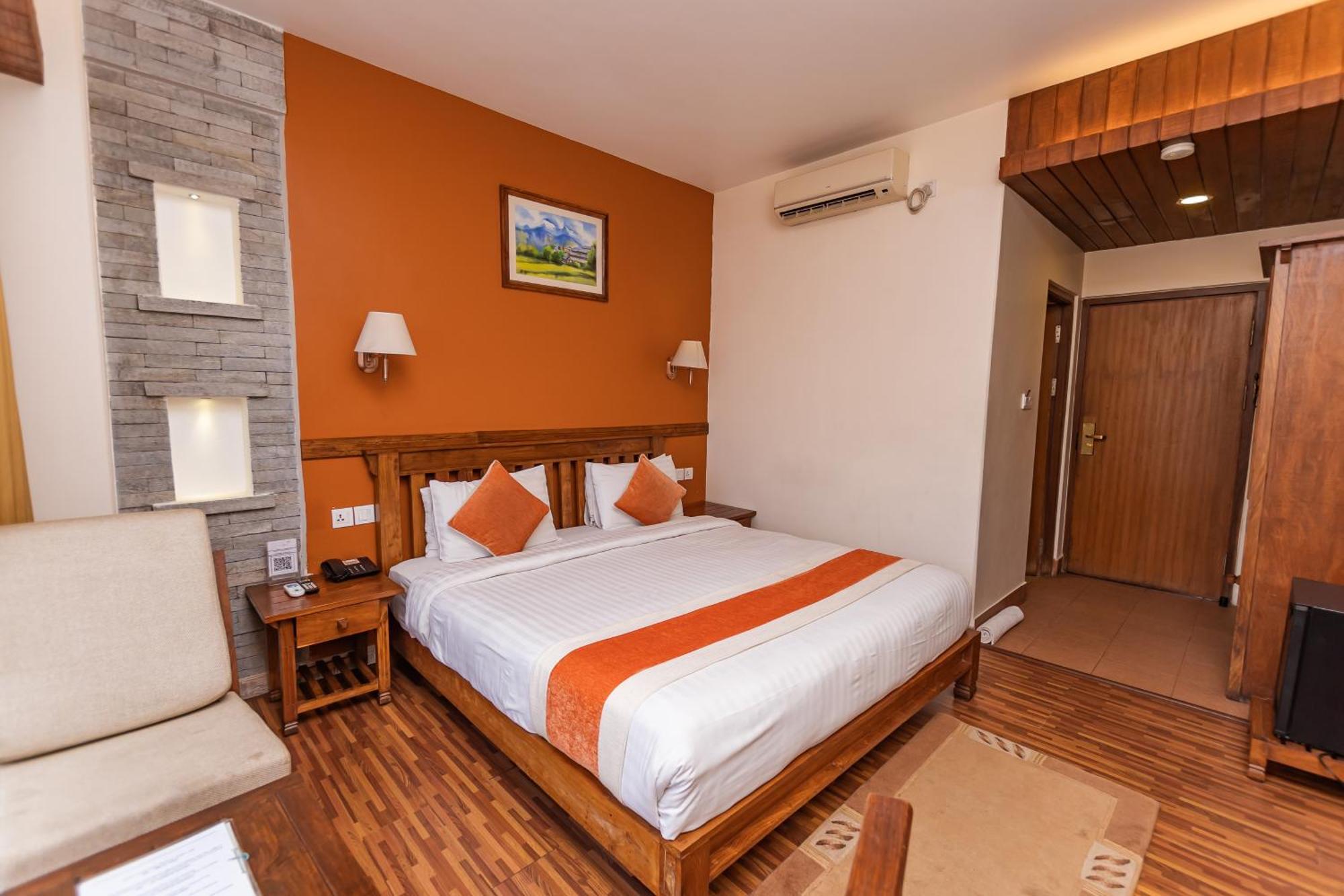 Hotel Pokhara Batika Zewnętrze zdjęcie
